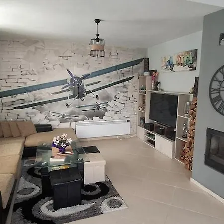 Nyaraló спирката 2 Hotovo