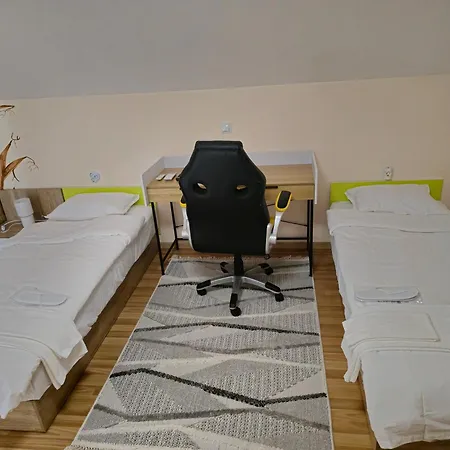 Nyaraló спирката 2 *