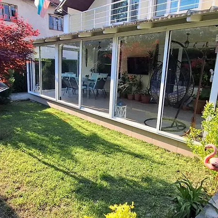 Nyaraló спирката 2 *