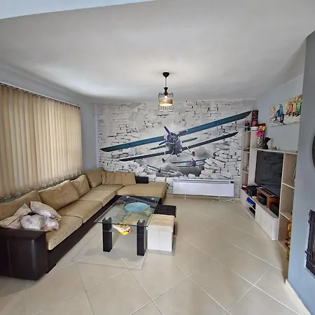 спирката 2 Nyaraló