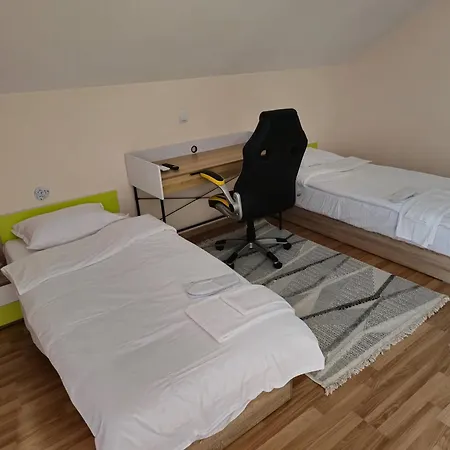 Nyaraló спирката 2 Hotovo