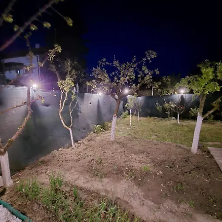 Nyaraló спирката 2